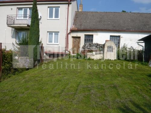Prodej chaty a chalupy: Zemědělská usedlost 2+1 a 3+1, Spolí, Č. Budějovice