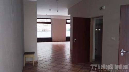 Prodej komerčních prostor 105m2, Praha 6- Dejvice