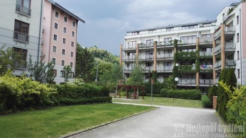 Prodej komerčních prostor 105m2, Praha 6- Dejvice