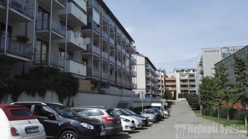 Prodej komerčních prostor 105m2, Praha 6 - Dejvice